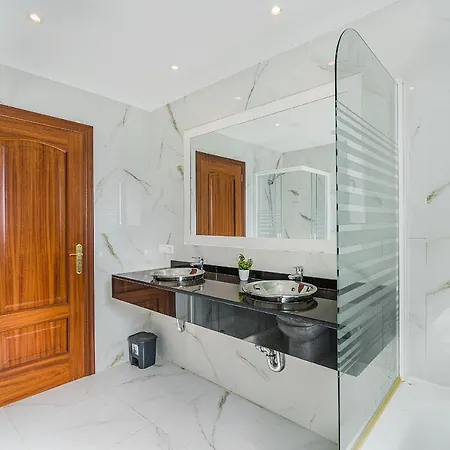 Quiros 2 Villa *