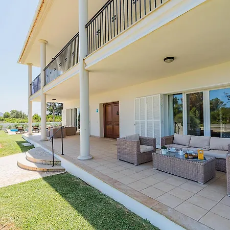 Villa Quiros 2 *
